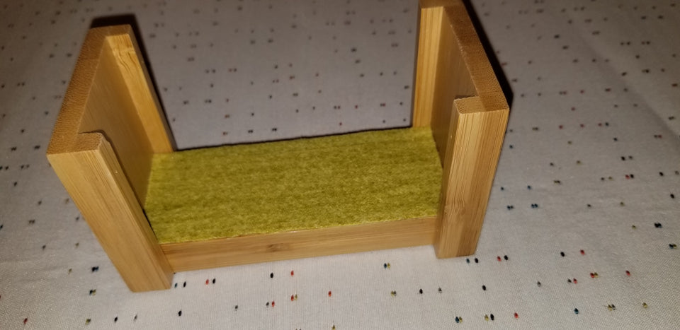 Bamboo coaster holder with green felt bottom