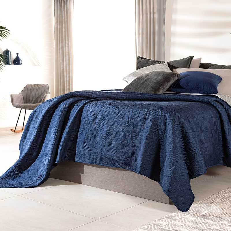 Blue & White reversible geometric embroidered comforter